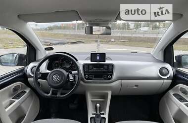 Хэтчбек Volkswagen Up 2014 в Львове