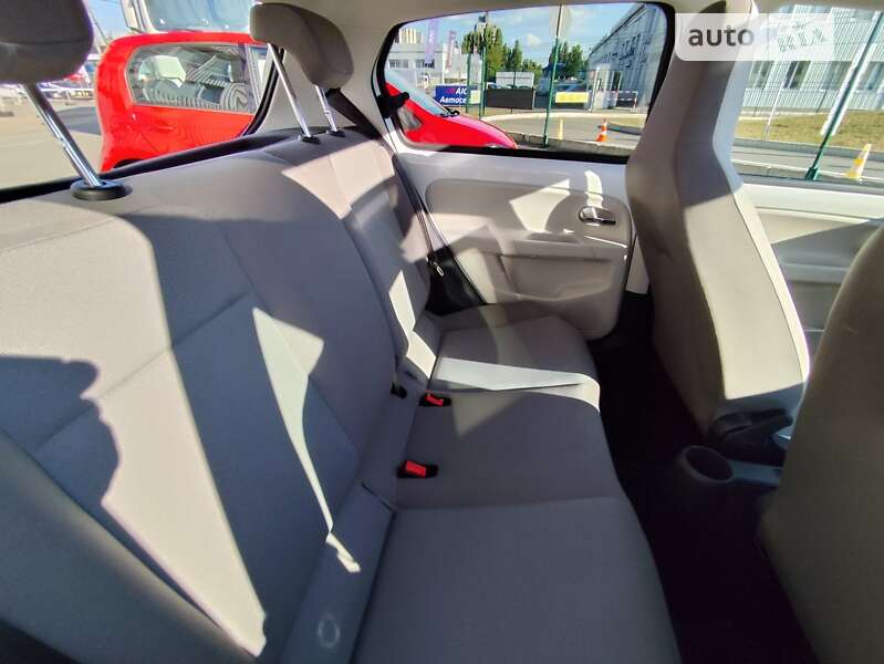 Хэтчбек Volkswagen Up 2014 в Киеве фото 25 Хэтчбек Volkswagen Up 2014 в Киеве