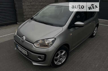 Хетчбек Volkswagen Up 2013 в Ужгороді