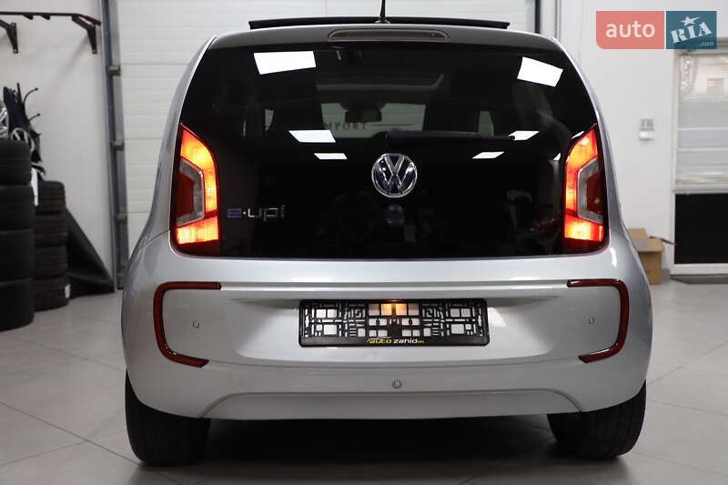 Хэтчбек Volkswagen Up 2014 в Дрогобыче