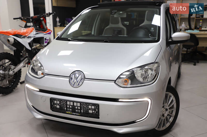 Хэтчбек Volkswagen Up 2014 в Дрогобыче