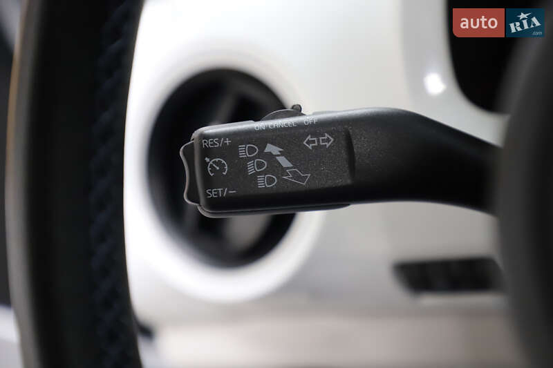 Хэтчбек Volkswagen Up 2014 в Дрогобыче
