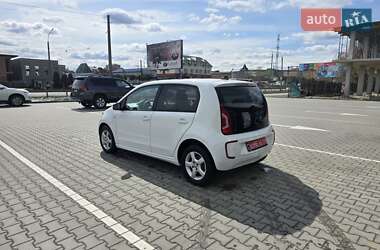 Хэтчбек Volkswagen Up 2015 в 