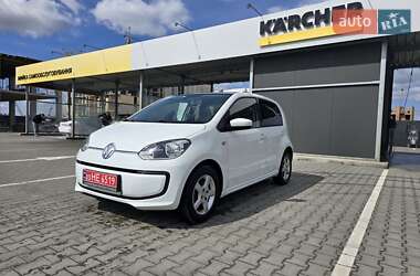 Хэтчбек Volkswagen Up 2015 в 