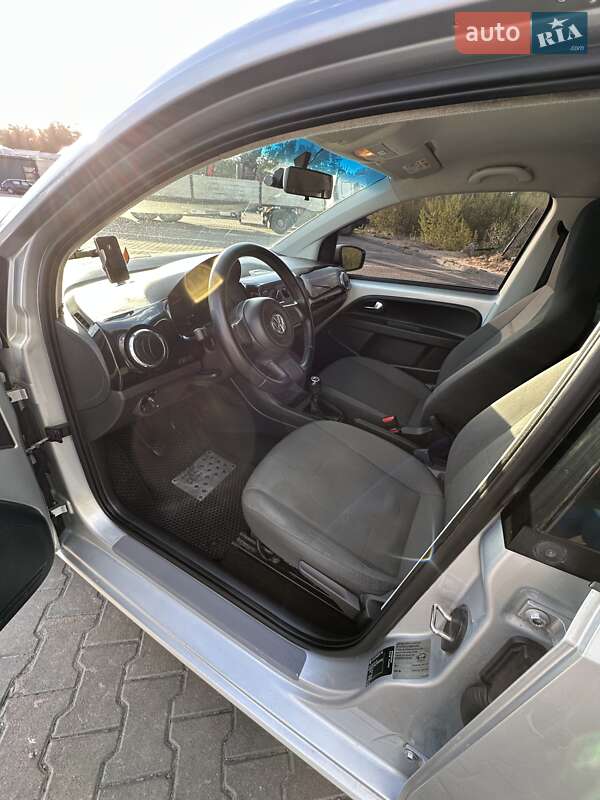 Хэтчбек Volkswagen Up 2014 в Киеве