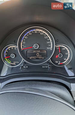 Хетчбек Volkswagen Up 2020 в 