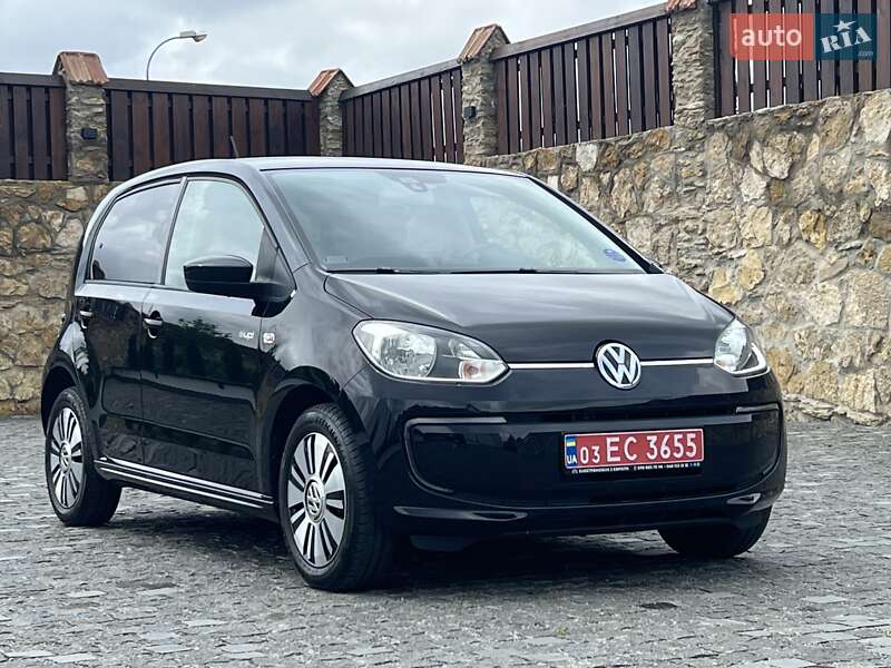 Хэтчбек Volkswagen Up 2016 в Ровно