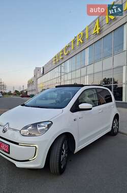 Хетчбек Volkswagen Up 2014 в Дніпрі