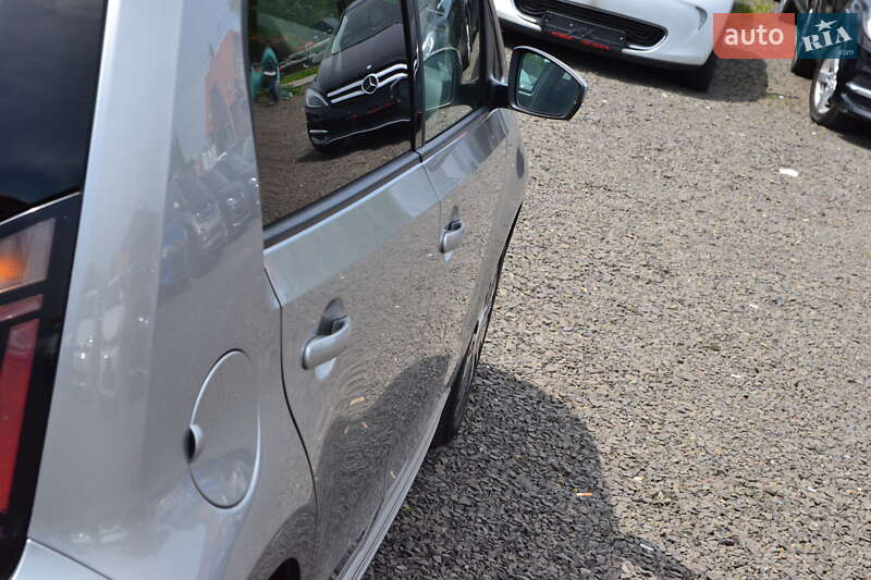 Хэтчбек Volkswagen Up 2017 в Луцке фото 19 Хэтчбек Volkswagen Up 2017 в Луцке