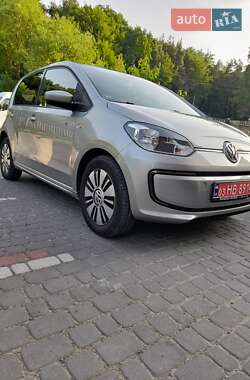 Хэтчбек Volkswagen Up 2015 в Львове