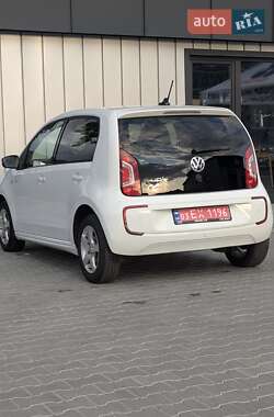 Хэтчбек Volkswagen Up 2015 в 