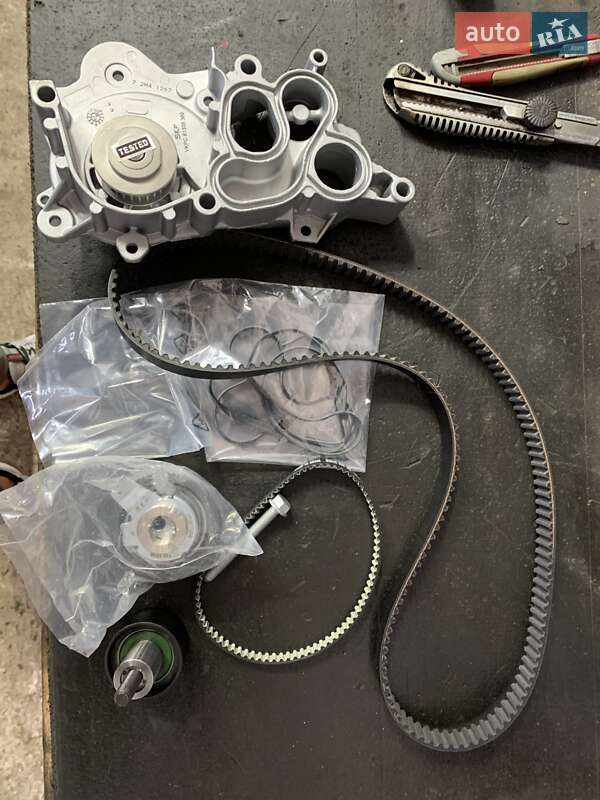 Хетчбек Volkswagen Up 2013 в Рівному