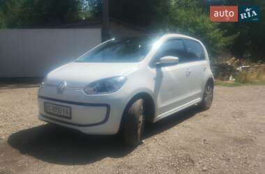 Хэтчбек Volkswagen Up 2016 в Стрые