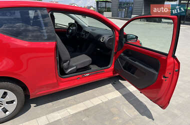 Хэтчбек Volkswagen Up 2011 в 