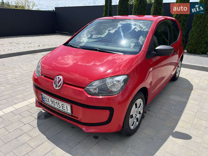 Хэтчбек Volkswagen Up 2011 в Каменец-Подольском