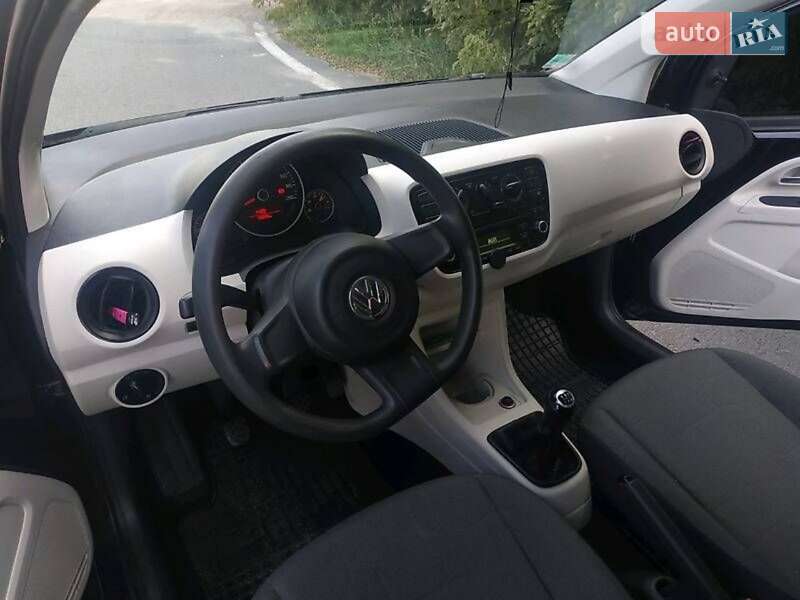 Хетчбек Volkswagen Up 2012 в Житомирі