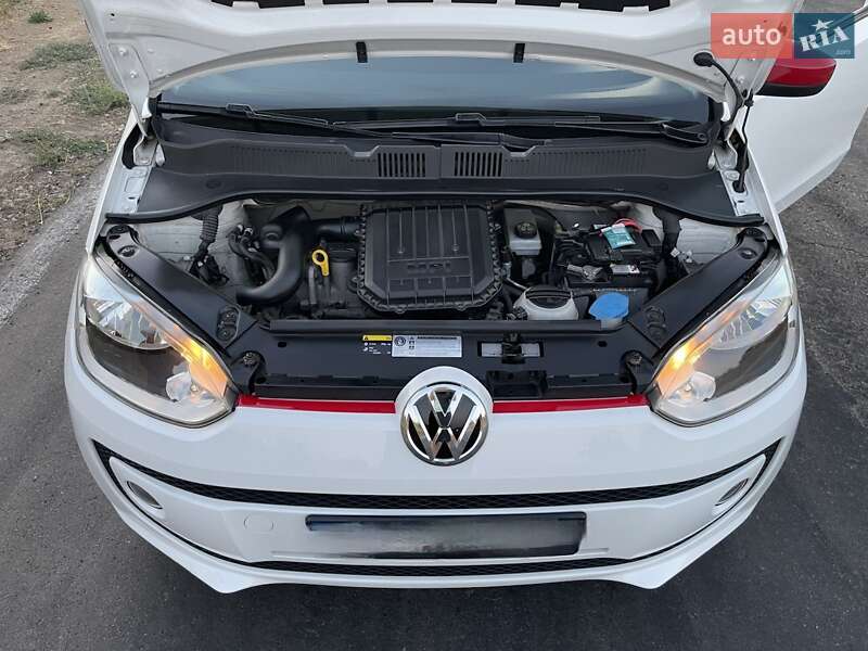 Хетчбек Volkswagen Up 2013 в Одесі