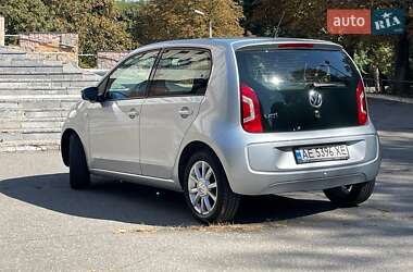 Хетчбек Volkswagen Up 2016 в  фото 11 Хетчбек Volkswagen Up 2016 в