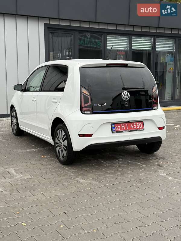 Хэтчбек Volkswagen Up 2017 в Владимире