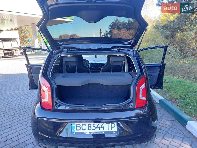 Хэтчбек Volkswagen Up 2014 в Бродах фото 30 Хэтчбек Volkswagen Up 2014 в Бродах