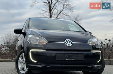 Хэтчбек Volkswagen Up 2015 в Дрогобыче