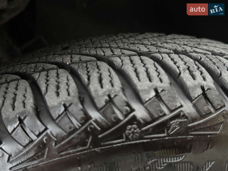 Хэтчбек Volkswagen Up 2015 в Дрогобыче