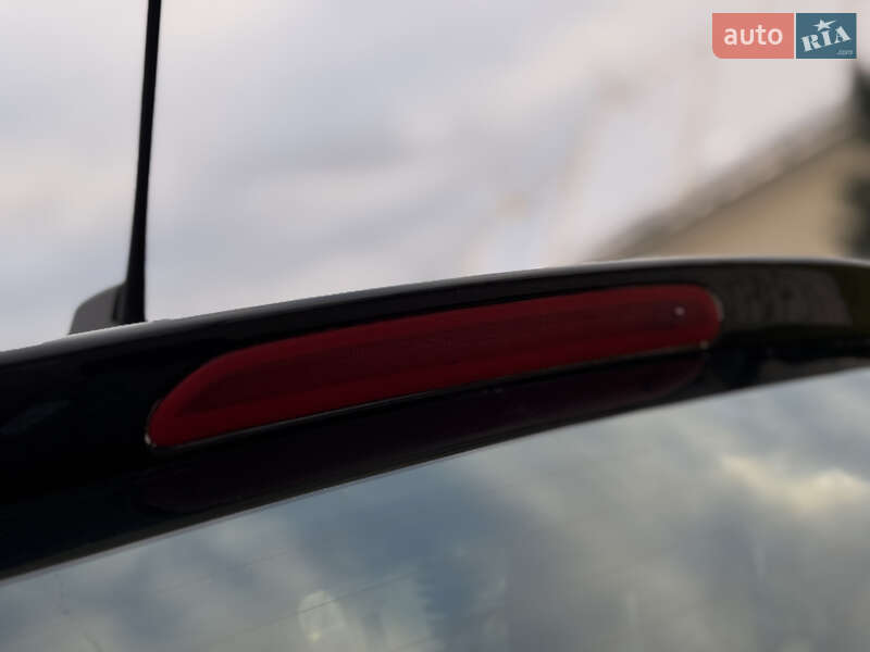 Хэтчбек Volkswagen Up 2015 в Дрогобыче