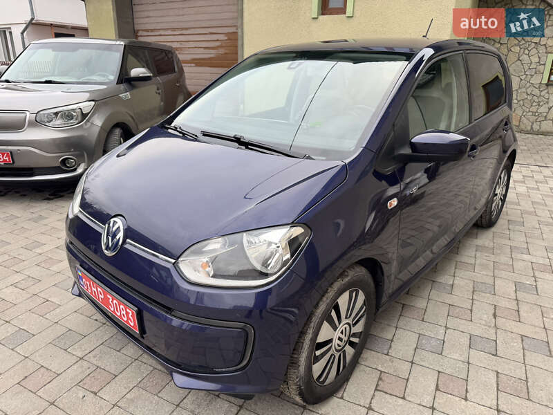 Хетчбек Volkswagen Up 2015 в Тернополі