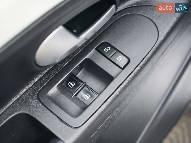 Хэтчбек Volkswagen Up 2020 в Львове