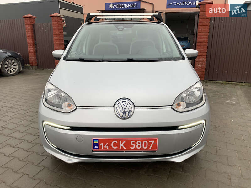 Хэтчбек Volkswagen Up 2014 в Львове