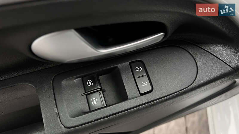 Хэтчбек Volkswagen Up 2020 в Львове