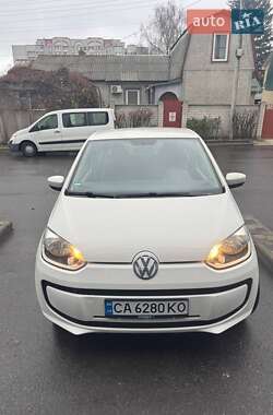 Хэтчбек Volkswagen Up 2013 в Черкассах