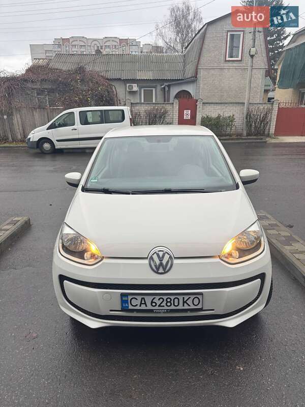 Volkswagen Up 2013