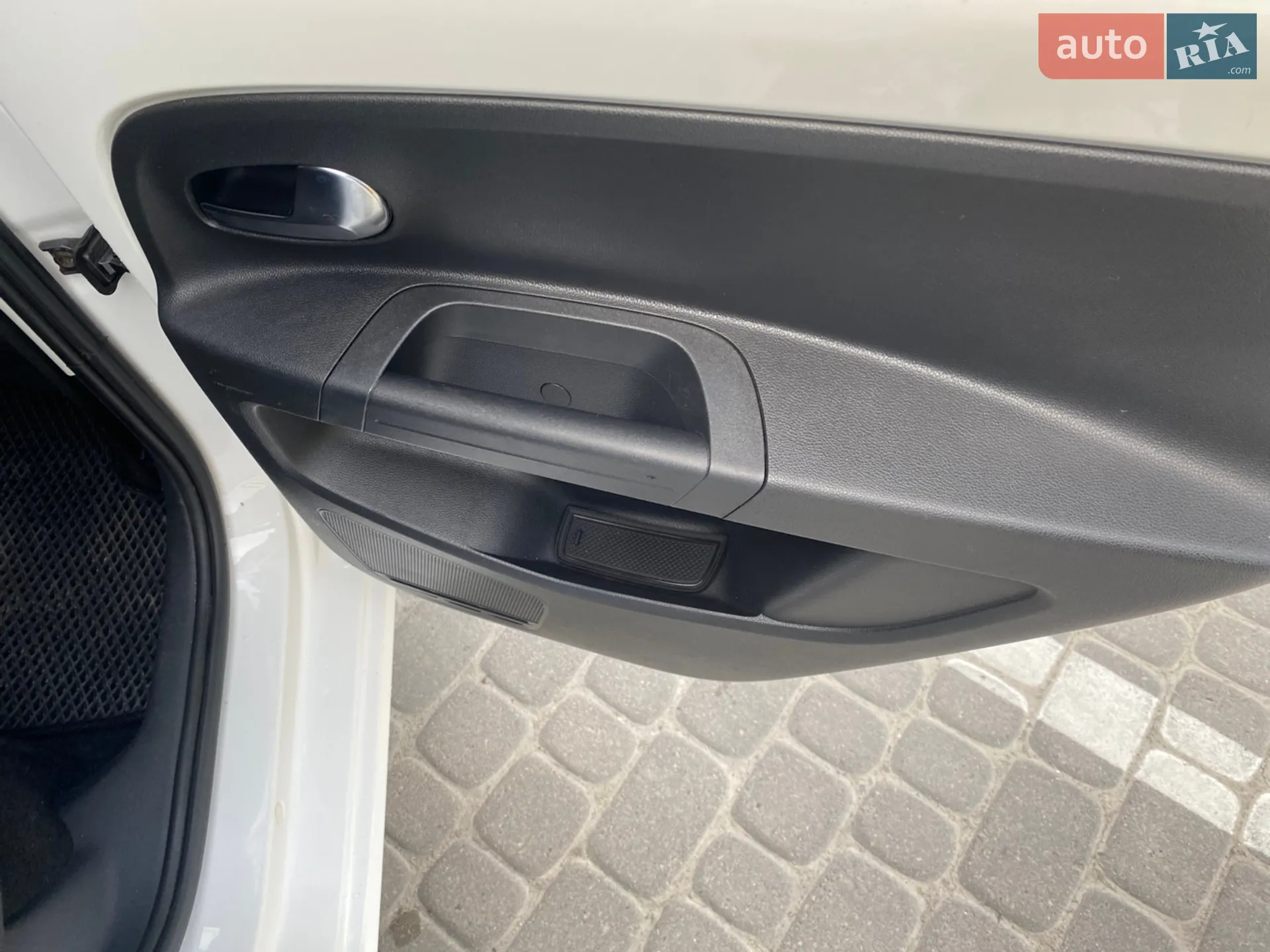 2016 Volkswagen up! - мініатюра 10
