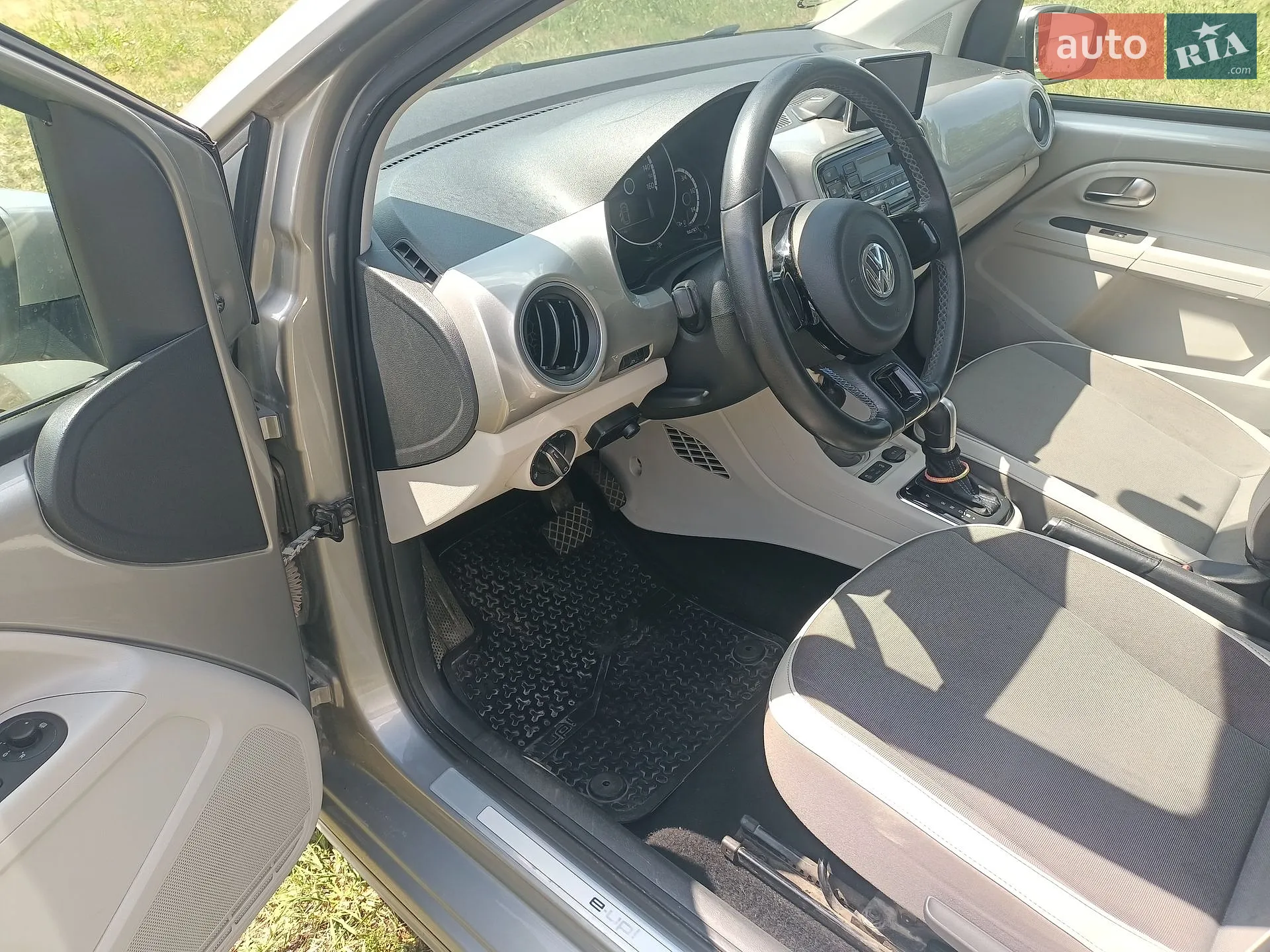 2014 Volkswagen up! - мініатюра 6