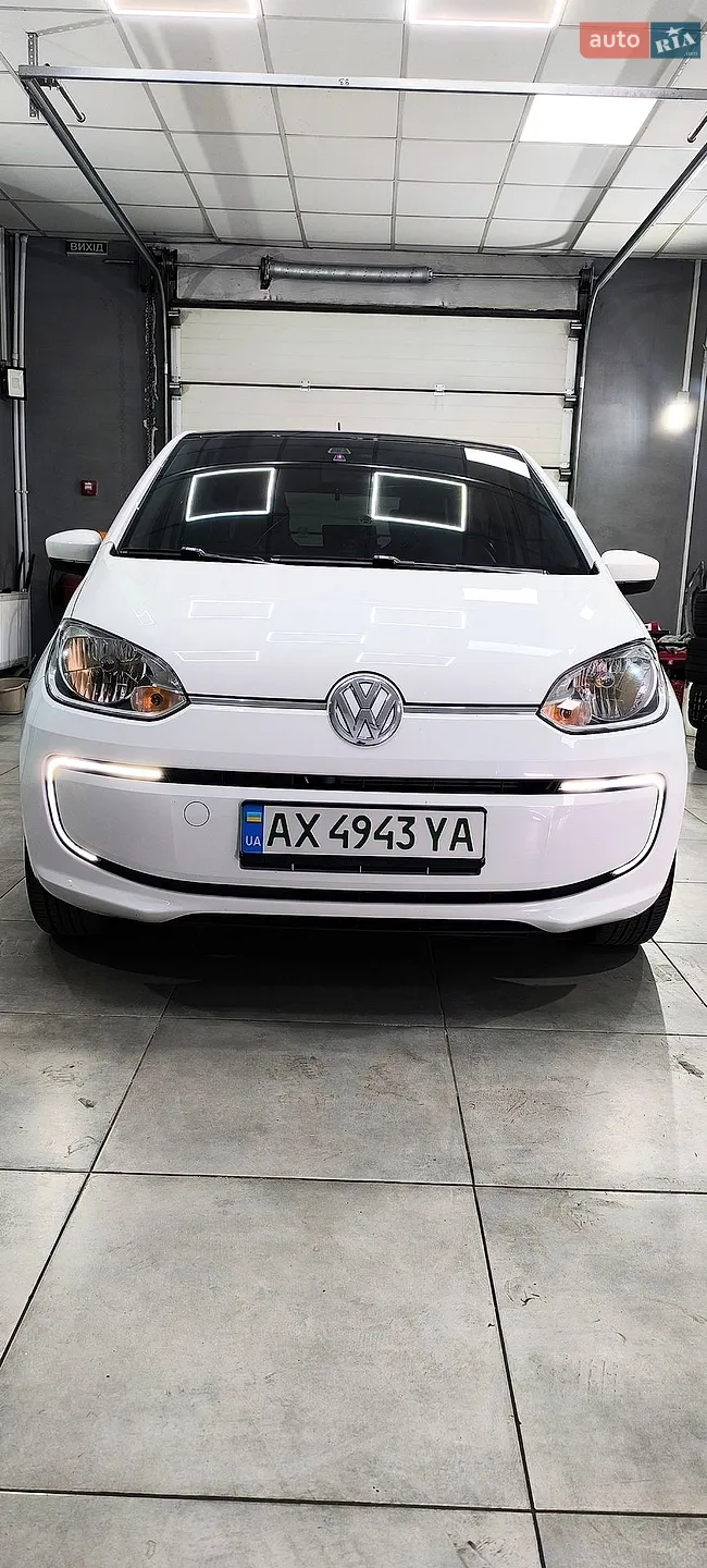 2014 Volkswagen up! - фото 1