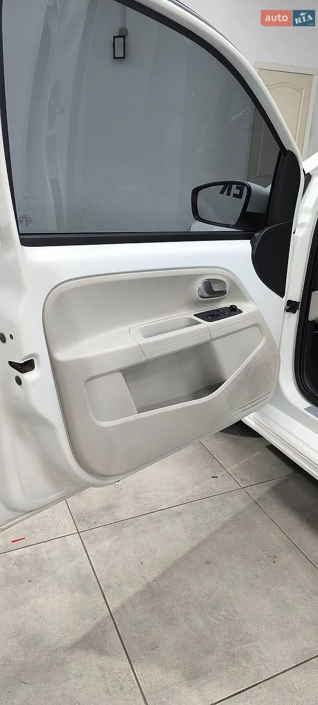 2014 Volkswagen up! - мініатюра 10