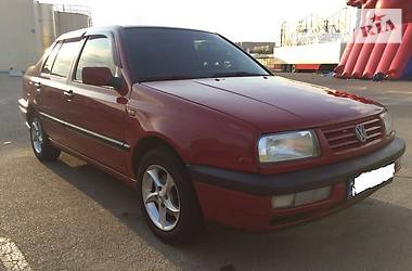 Седан Volkswagen Vento 1997 в 