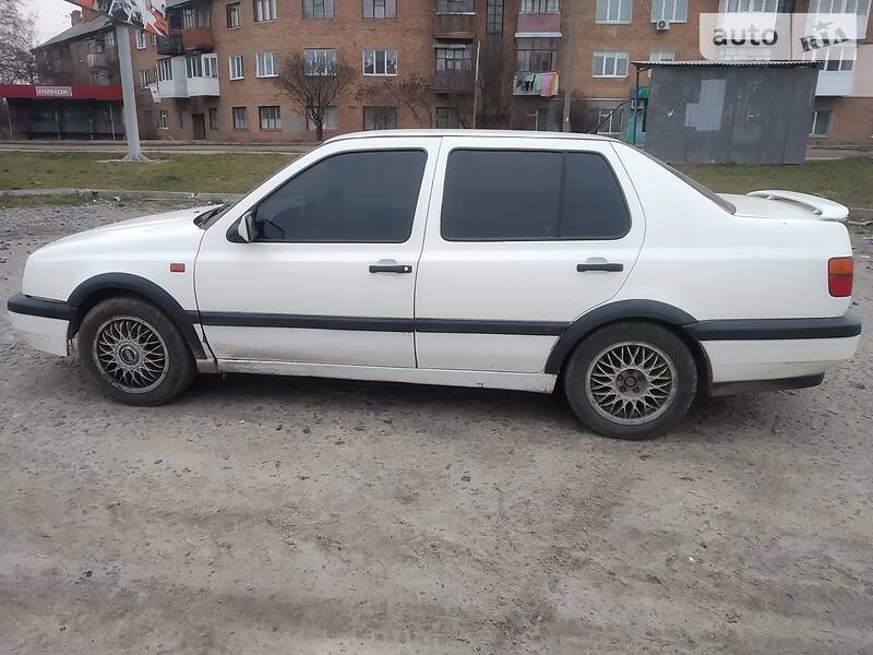 Седан Volkswagen Vento 1993 в Бердичеві