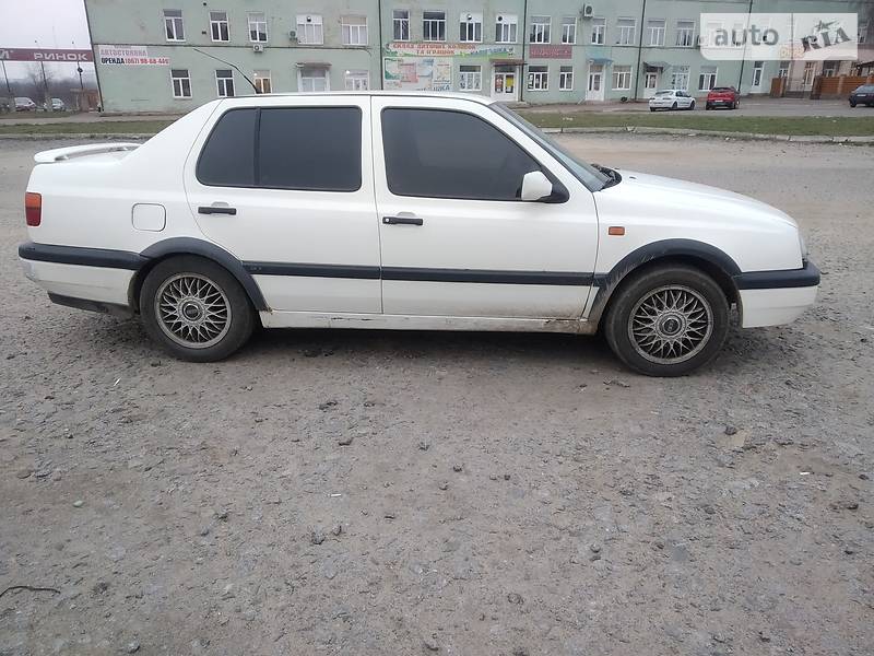 Седан Volkswagen Vento 1993 в Бердичеві