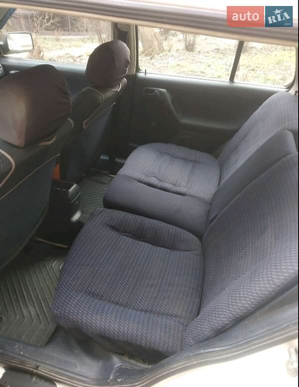 Седан Volkswagen Vento 1993 в Днепре