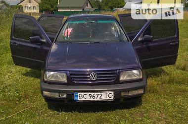 Седан Volkswagen Vento 1997 в Яворове
