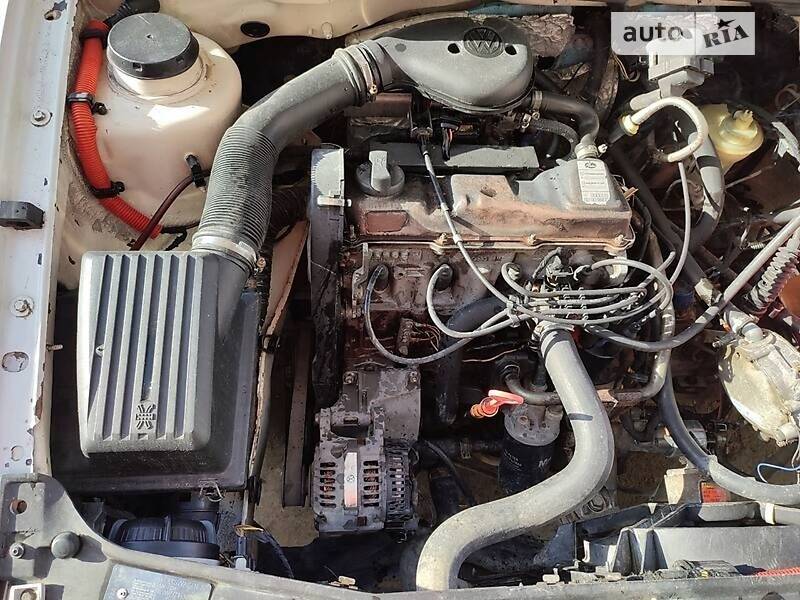 Седан Volkswagen Vento 1992 в Староконстантинове