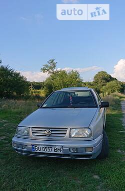 Седан Volkswagen Vento 1996 в Тернополе