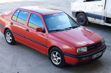 Седан Volkswagen Vento 1993 в Львове