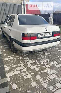 Седан Volkswagen Vento 1996 в Новограде-Волынском