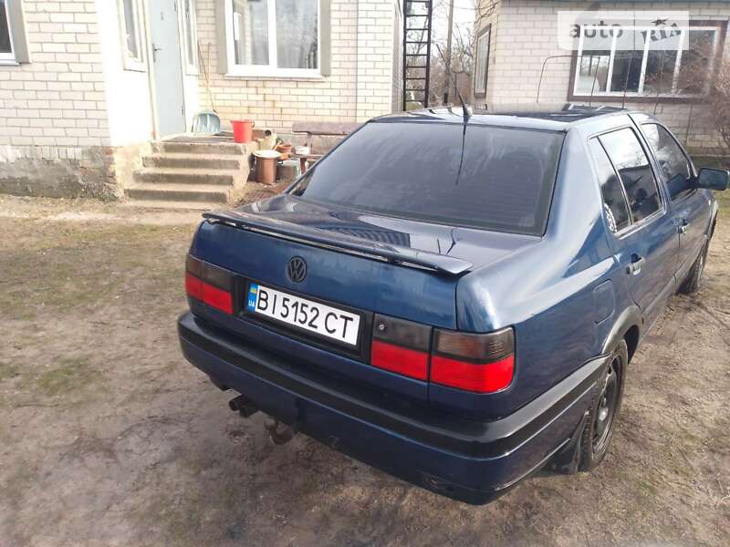 Седан Volkswagen Vento 1993 в Черкассах