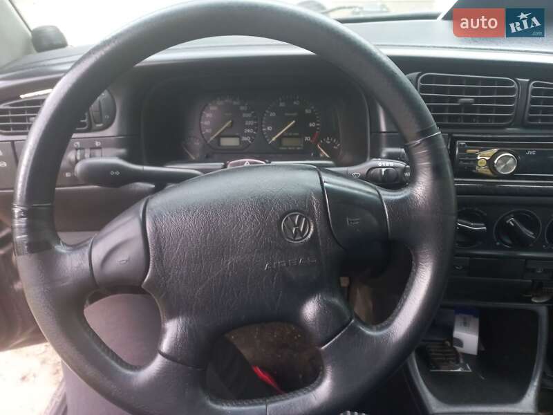 Седан Volkswagen Vento 1993 в Запоріжжі