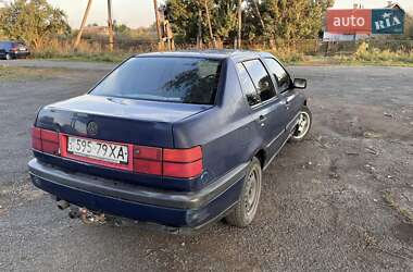 Седан Volkswagen Vento 1994 в Днепре