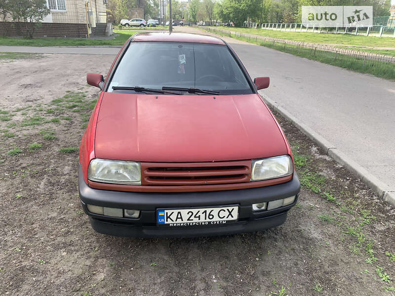 Седан Volkswagen Vento 1993 в Києві